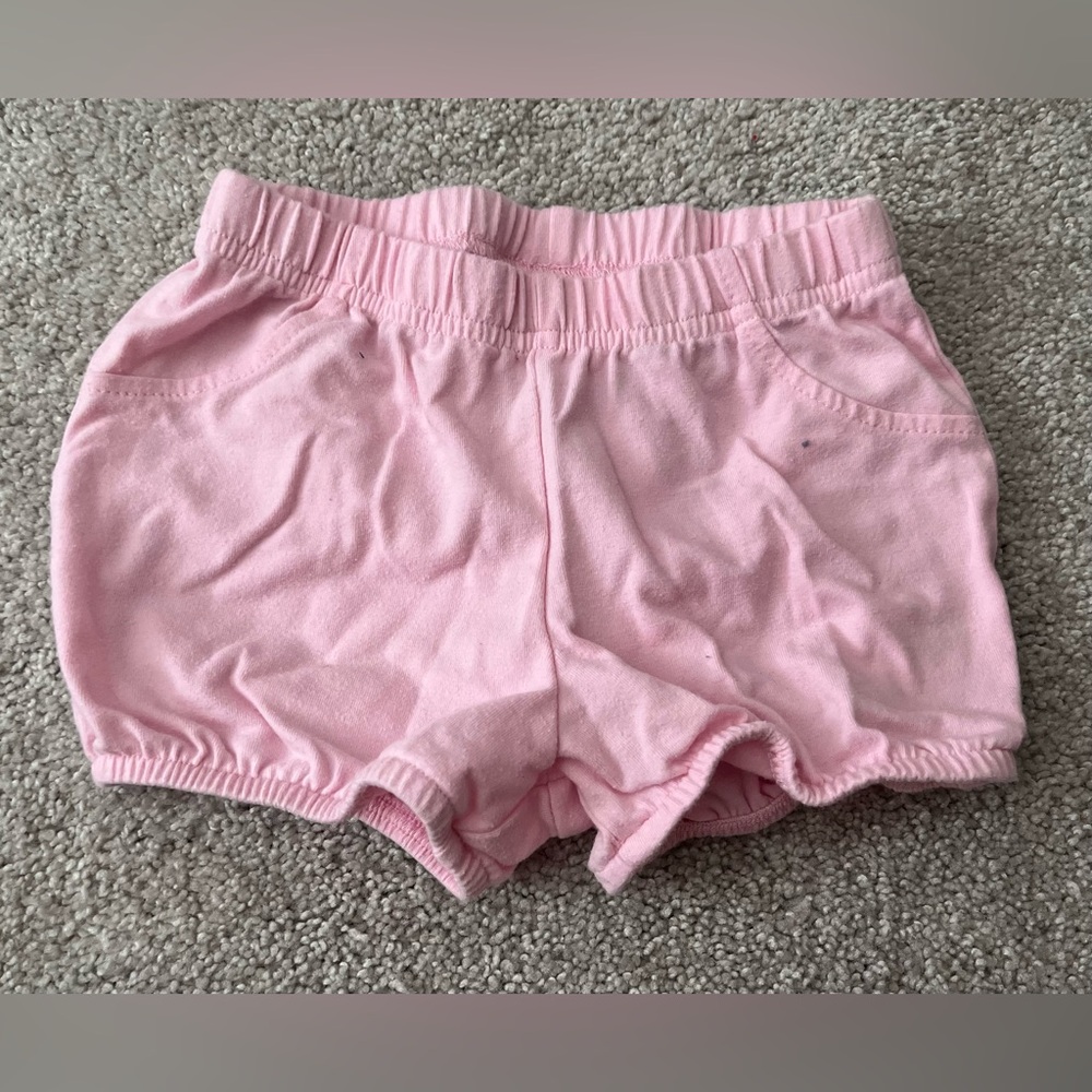 ⭐️ 5/$25 ⭐️ Light Pink Shorts 18M